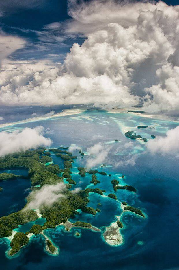 10 τοπία εκπληκτικής ομορφιάς με φόντο το απέραντο γαλάζιο του ωκεανού