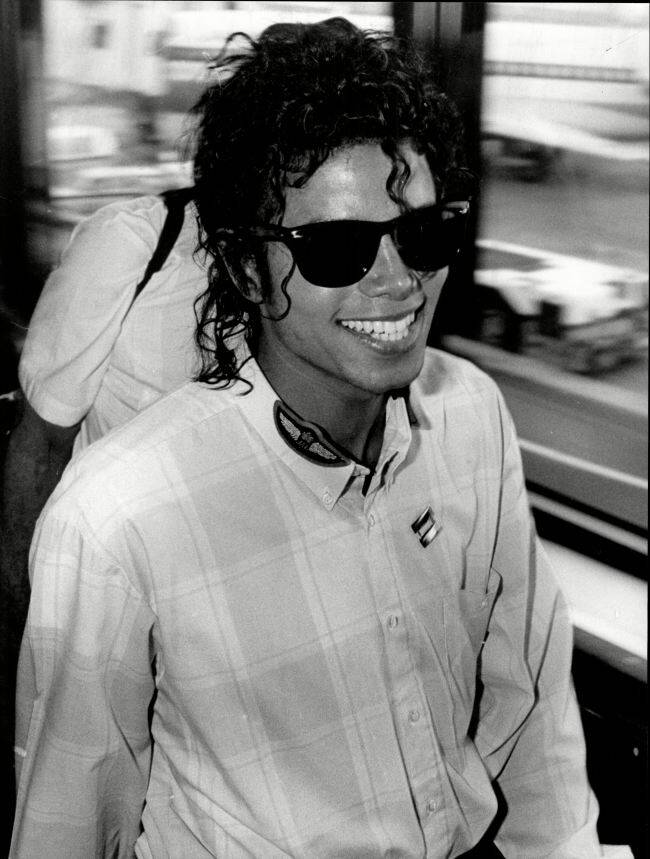 Michael Jackson: Πώς θα ήταν σήμερα ο διάσημος τραγουδιστής αν δεν είχε κάνει πλαστικές επεμβάσεις;