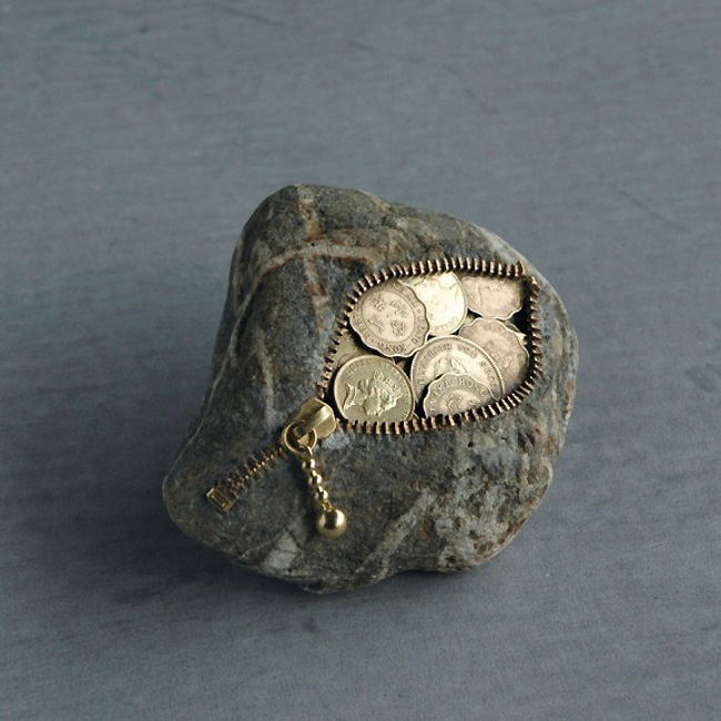 Γιαπωνέζος καλλιτέχνης κατασκευάζει εντυπωσιακά γλυπτά φτιαγμένα από…πέτρες!