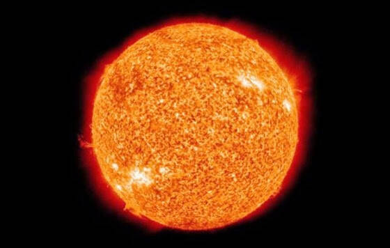 Ο Ήλιος εκπέμπει σκοτεινή ύλη;