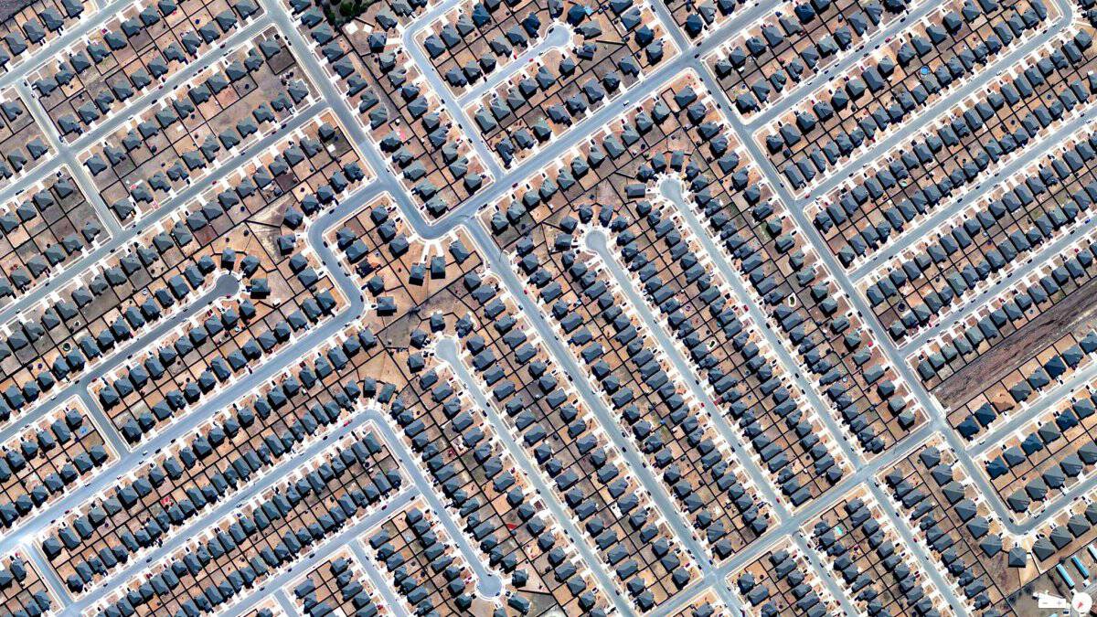 Οι 23 φωτογραφίες από δορυφόρο που μοιάζουν με έργα τέχνης [εικόνες]