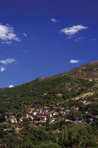 Tα ομορφότερα χωριά της Ελλάδας σε μια λίστα! Ποιο θα είναι το επόμενο που θα επισκεφτείτε;