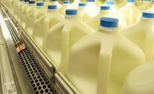 ΣΟΒΑΡΗ ΠΡΟΕΙΔΟΠΟΙΗΣΗ ΠΑΙΔΙΑΤΡΟΥ και ειδικού του ΧΑΡΒΑΝΤ: “ΣΤΑΜΑΤΗΣΤΕ να πίνετε γάλα με χαμηλά λιπαρά!”