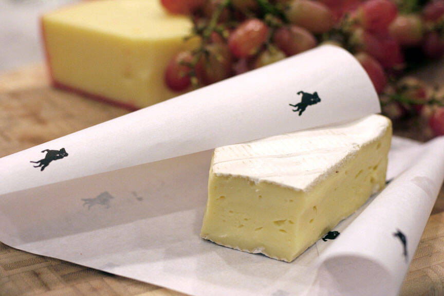 25ST cheese parchment paper 25 τρόποι να αποθηκεύετε τα τρόφιμα σας για να μην χαλάνε γρήγορα!