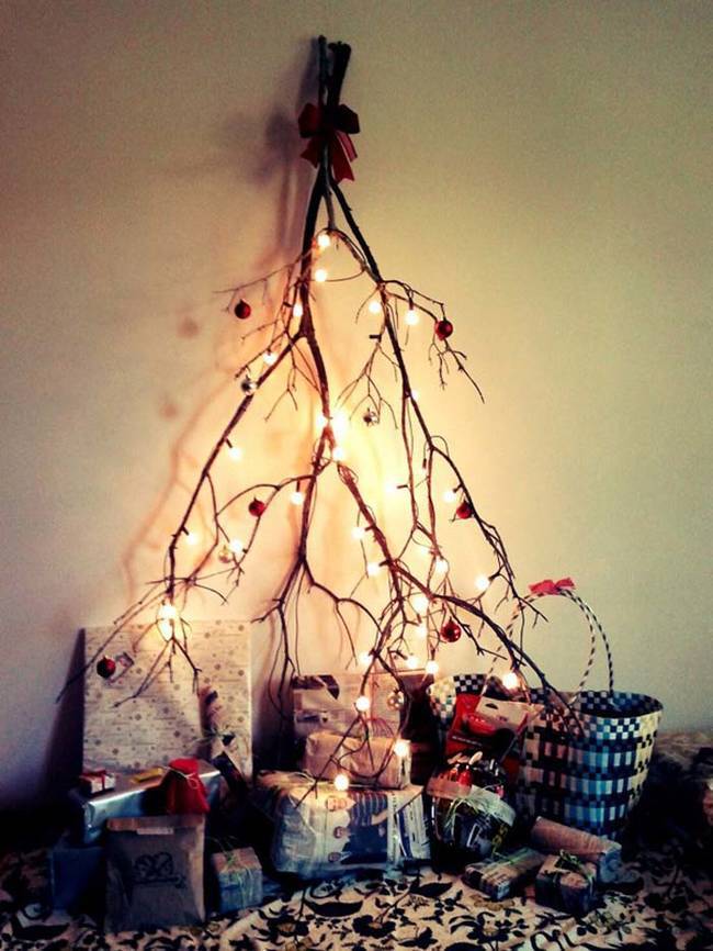 10 Πρωτότυπα κι Εναλλακτικά Χριστουγεννιάτικα Δέντρα που Μπορείς να τα Φτιάξεις Μόνος σου!