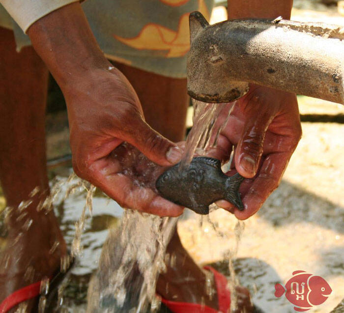 Αυτό το σιδερένιο ψαράκι κάνεις μόλις 20 ευρώ αλλά σώζει ζωές σε όλο τον κόσμο! Δείτε πως…  